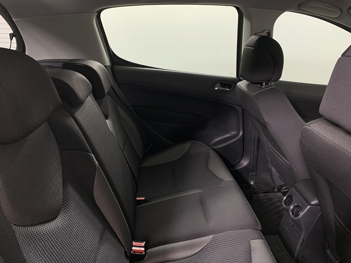 PEUGEOT 308 1.6, 2008 года, Механика, СЕРЫЙ