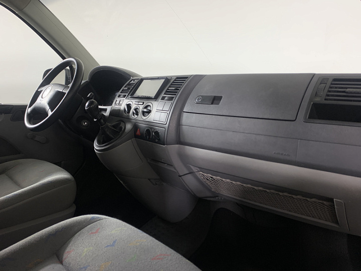 VOLKSWAGEN Transporter 1.9, 2004 года, Механика, БЕЛЫЙ