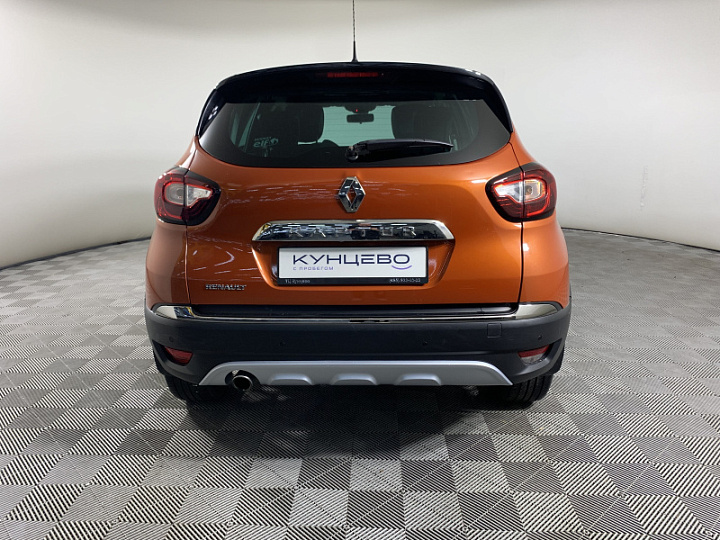 Renault Kaptur 1.6, 2016 года, Вариатор, Оранжевый