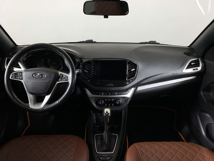 Lada Vesta 1.6, 2021 года, Вариатор, ОРАНЖЕВЫЙ