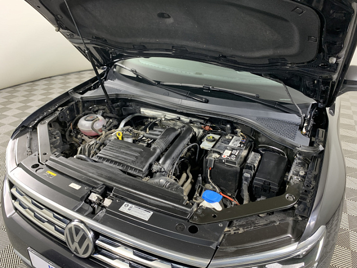 VOLKSWAGEN Tiguan 1.4, 2019 года, Робот, ЧЕРНЫЙ