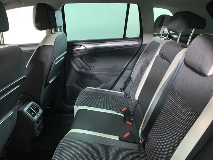 VOLKSWAGEN Tiguan 2, 2020 года, Робот, ЧЕРНЫЙ