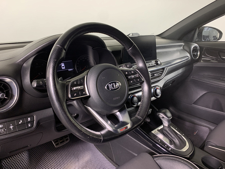 KIA Cerato 2, 2020 года, Автоматическая, ЧЕРНЫЙ