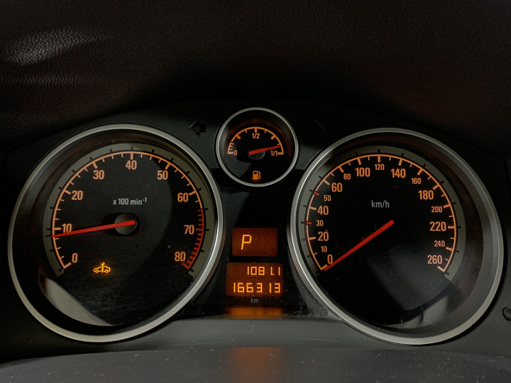 Opel Astra 1.8, 2008 года, Автоматическая, ЧЕРНЫЙ