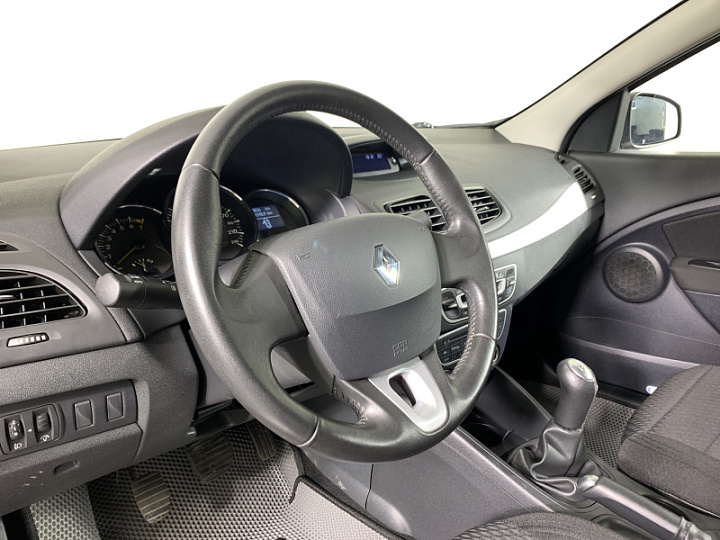 RENAULT Fluence 1.6, 2012 года, Механика, Серебристо-желтый