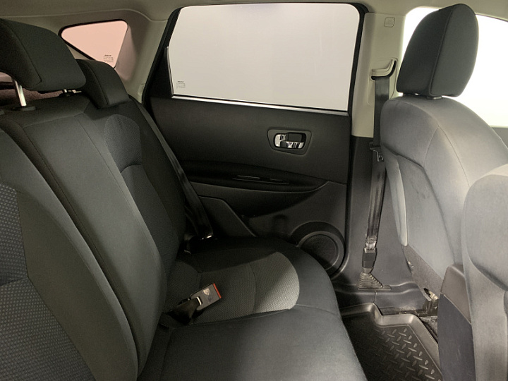 NISSAN Qashqai 1.6, 2013 года, Механика, ЧЕРНЫЙ