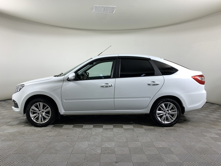 Lada Granta 1.6, 2023 года, Механика, БЕЛЫЙ