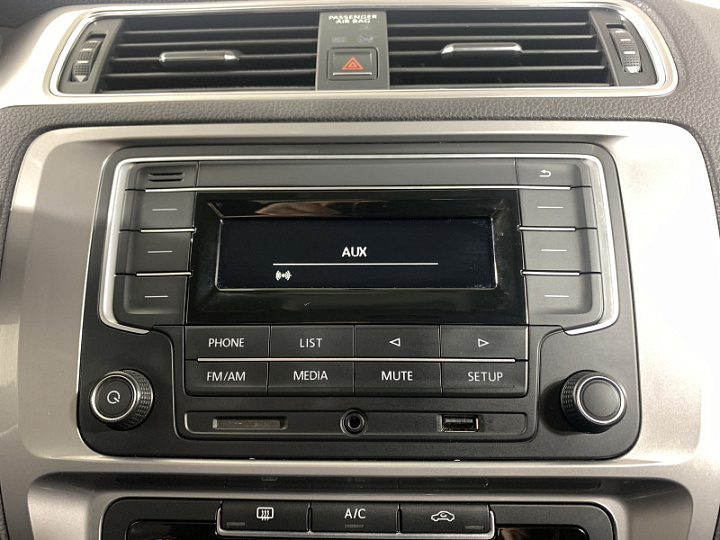 VOLKSWAGEN Jetta 1.4, 2018 года, Робот, КОРИЧНЕВЫЙ