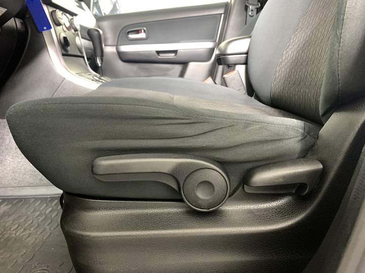 Suzuki Grand Vitara 2, 2014 года, Автоматическая, Серебристый