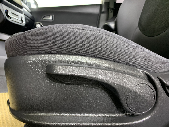 KIA Rio 1.6, 2015 года, Автоматическая, БЕЖЕВЫЙ