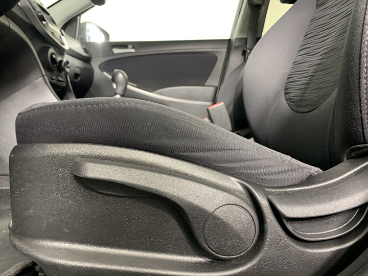 HYUNDAI Solaris 1.6, 2014 года, Механика, СИНИЙ