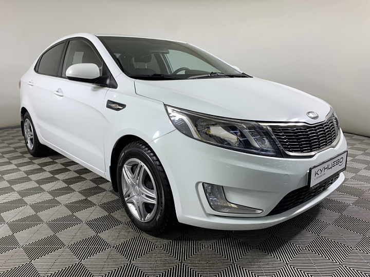 KIA Rio 1.6, 2013 года, Автоматическая, БЕЛЫЙ