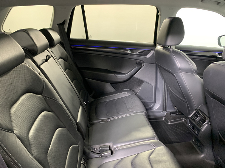 SKODA Kodiaq 2, 2018 года, Робот, ЧЕРНЫЙ