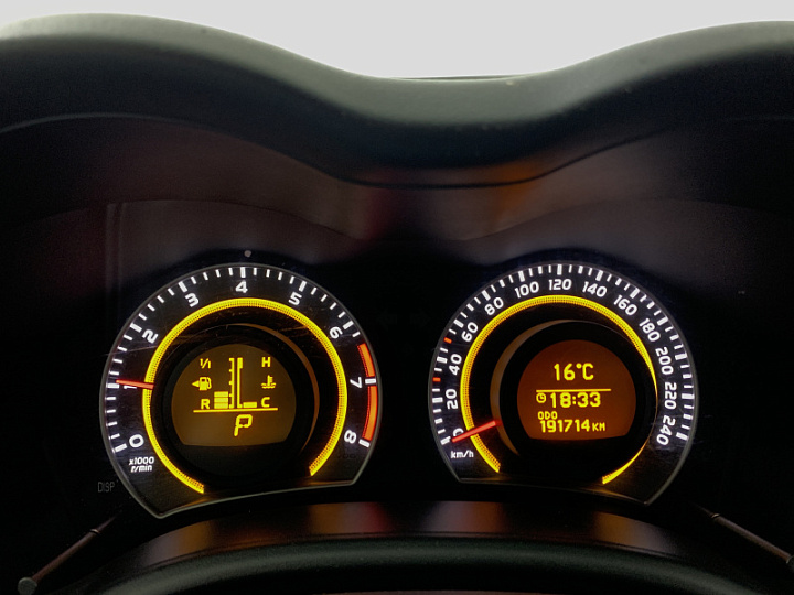 TOYOTA Corolla 1.6, 2012 года, Автоматическая, БЕЛЫЙ