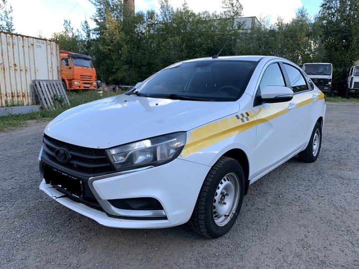 LADA (ВАЗ) Vesta 1.6, 2019 года, Механика, Белый