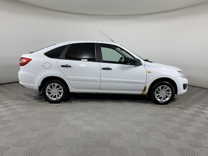 Lada Granta 1.6, 2016 года, Автоматическая, БЕЛЫЙ
