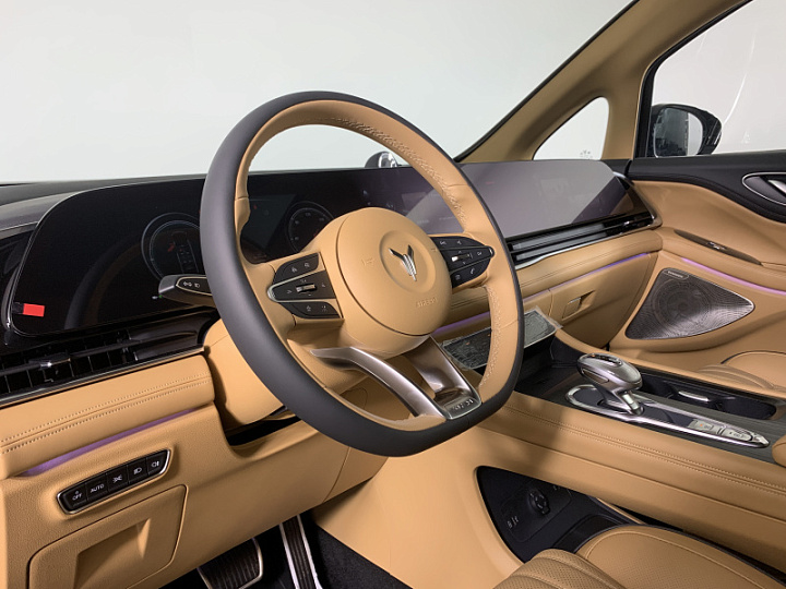 Voyah Dream 1.5, 2023 года, Автоматическая, ЧЕРНЫЙ