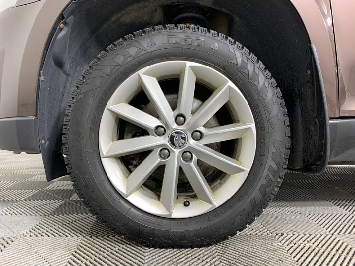 SKODA Yeti 1.6, 2014 года, Механика, КОРИЧНЕВЫЙ