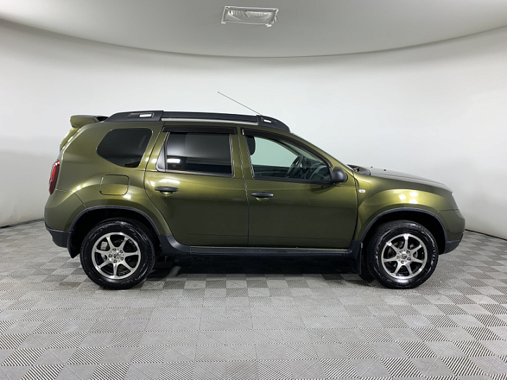 RENAULT Duster 1.6, 2016 года, Механика, ЗЕЛЕНЫЙ