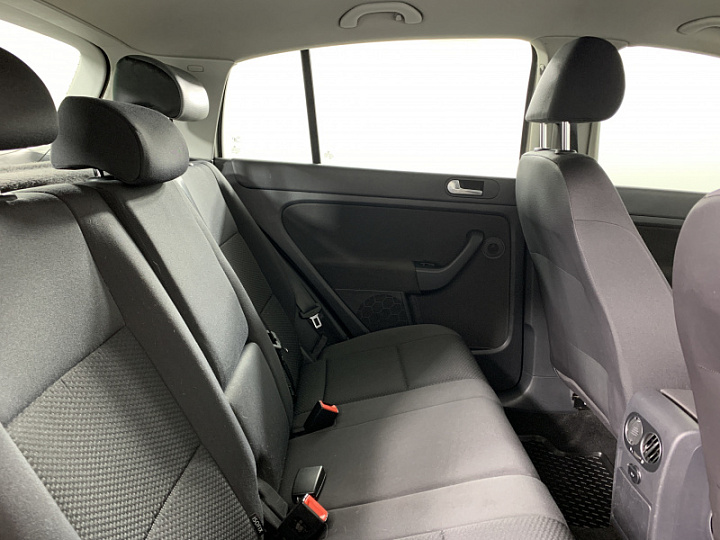 VOLKSWAGEN Golf Plus 1.6, 2011 года, Механика, Серо-коричневый