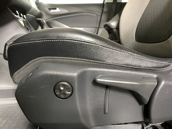 Opel Grandland X 1.6, 2018 года, Автоматическая, ЧЕРНЫЙ