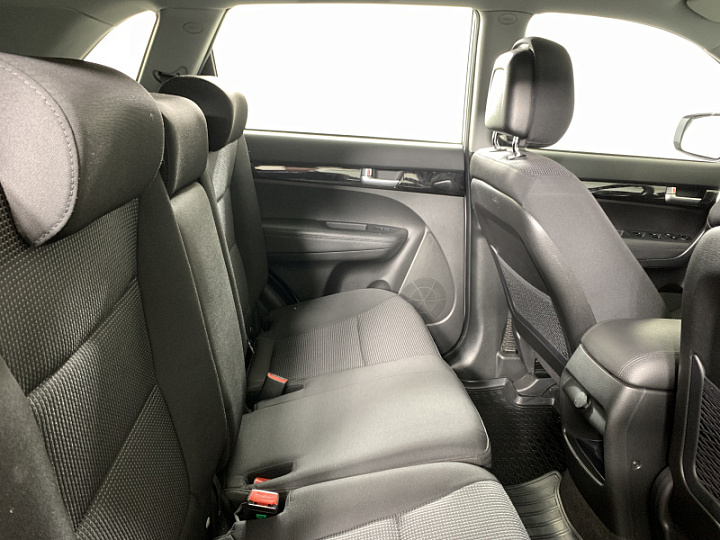 KIA Sorento 2.4, 2020 года, Автоматическая, Серебристый