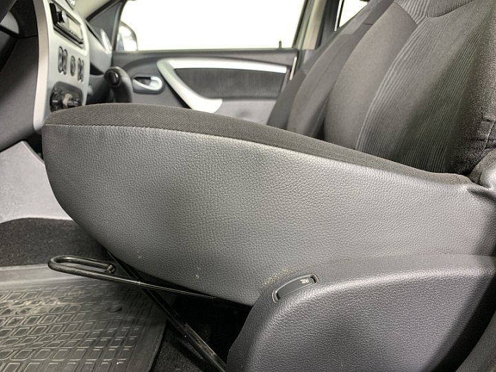 RENAULT Sandero 1.6, 2011 года, Автоматическая, БЕЖЕВЫЙ