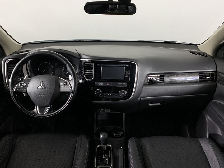 MITSUBISHI Outlander 2.4, 2016 года, Вариатор, БЕЛЫЙ