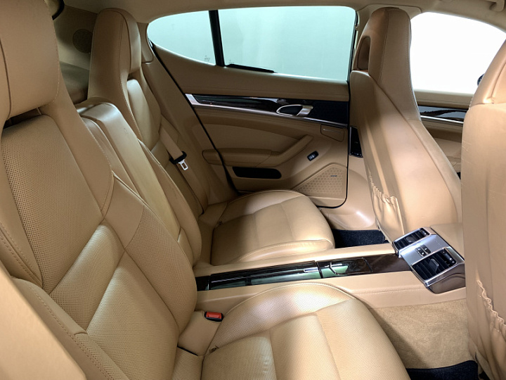Porsche Panamera 3.6, 2015 года, Автоматическая, Коричневый