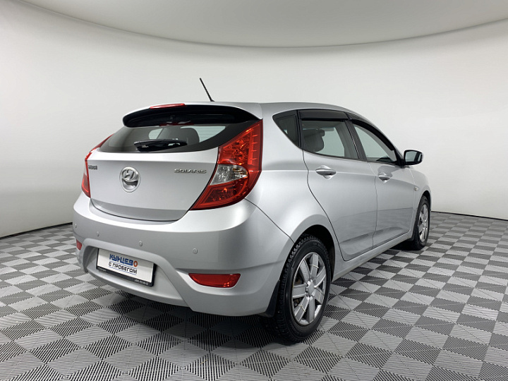 HYUNDAI Solaris 1.4, 2013 года, Автоматическая, Серебристый
