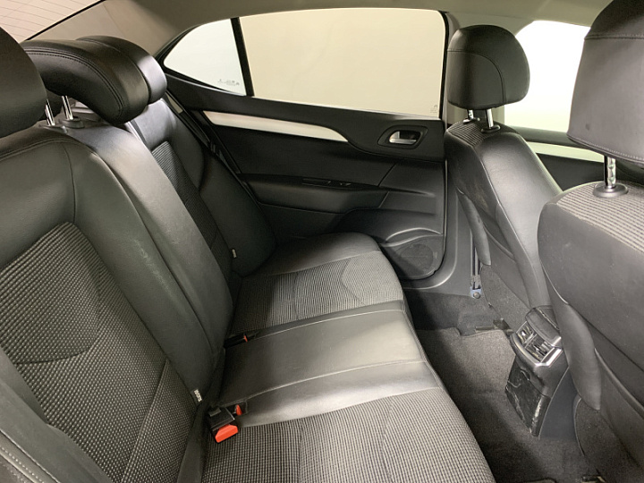 CITROEN C4 1.6, 2016 года, Автоматическая, БЕЛЫЙ