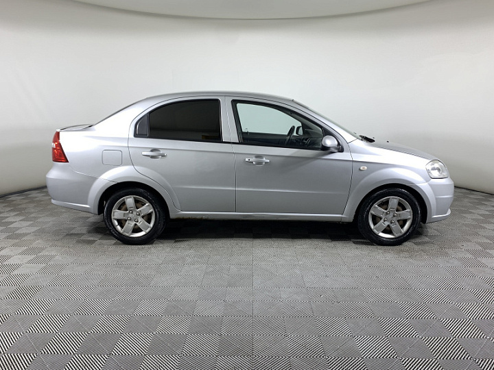 Chevrolet Aveo 1.2, 2009 года, Механика, Серебристый