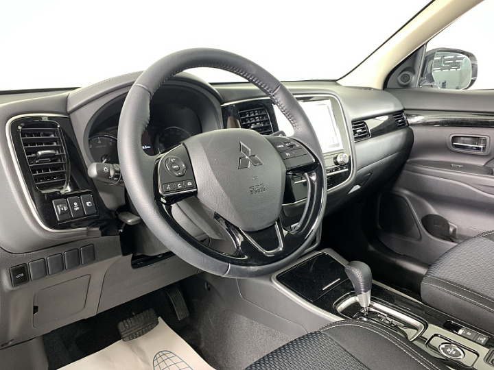 MITSUBISHI Outlander 2, 2021 года, Вариатор, БЕЛЫЙ