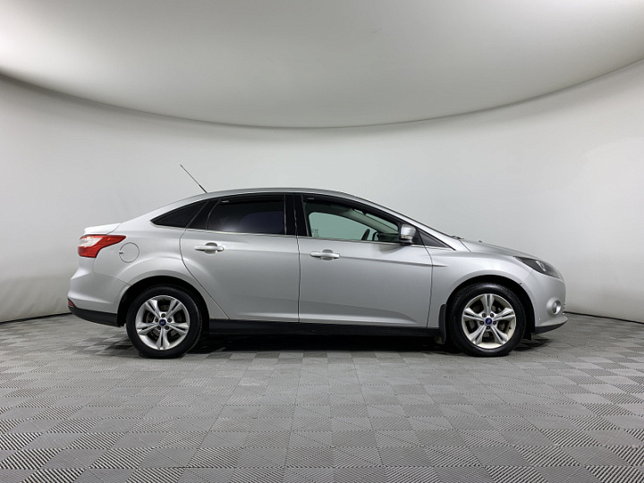 FORD Focus 1.6, 2012 года, Механика, Серебристый