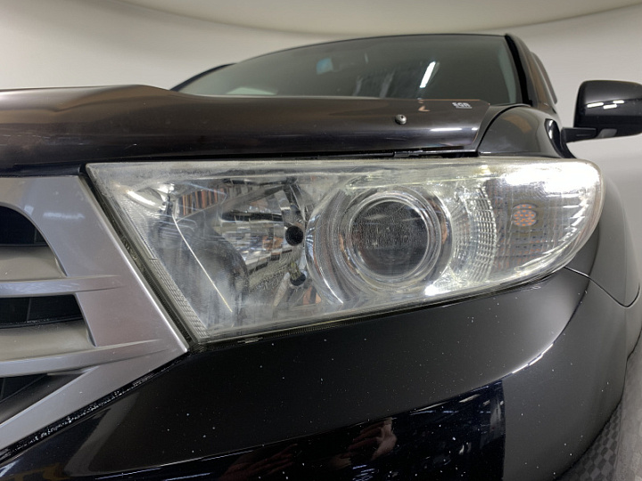 Toyota Highlander 3.5, 2011 года, Автоматическая, Черный