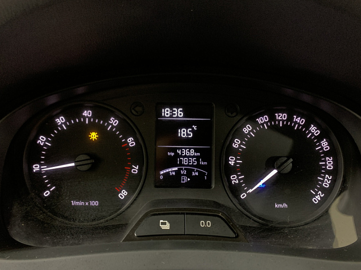 SKODA Rapid 1.2, 2014 года, Механика, БЕЛЫЙ