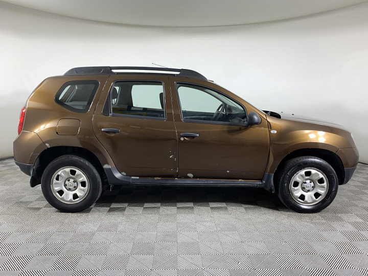 Renault Duster 1.6, 2013 года, Механика, Коричневый
