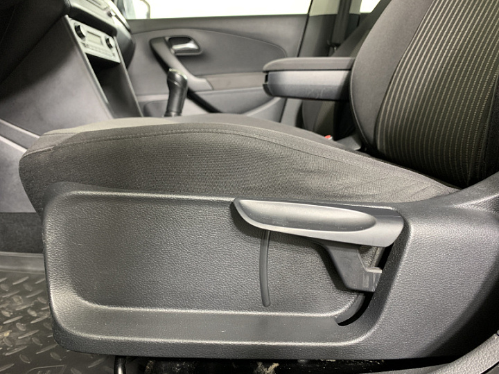 VOLKSWAGEN Polo 1.6, 2012 года, Механика, СИНИЙ