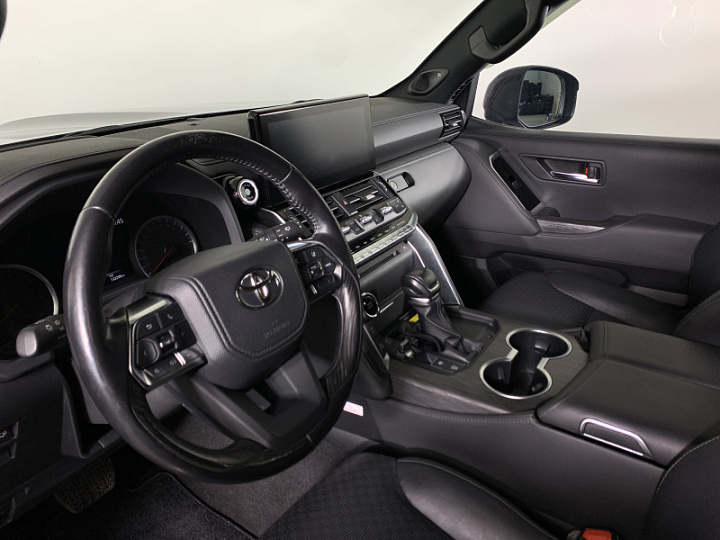 TOYOTA Land Cruiser 3.3, 2021 года, Автоматическая, ЧЕРНЫЙ