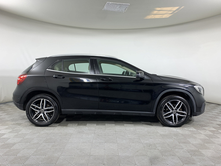 MERCEDES-BENZ GLA 1.6, 2018 года, Робот, ЧЕРНЫЙ