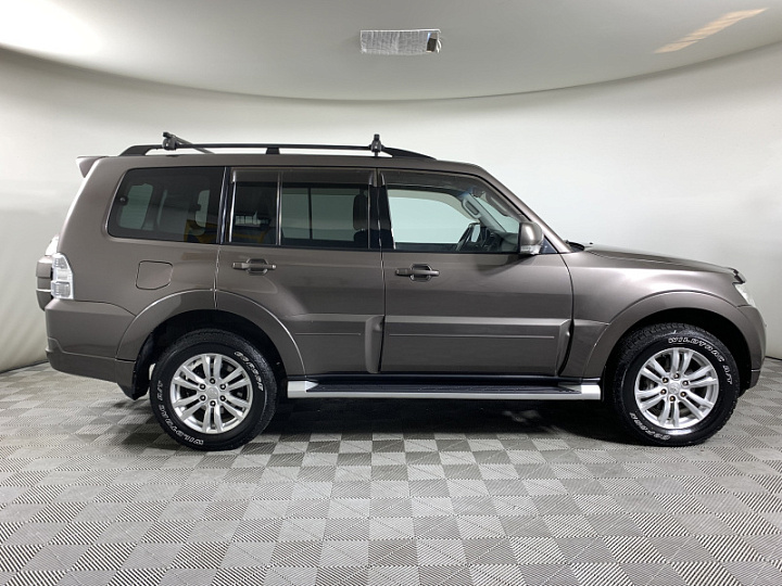 Mitsubishi Pajero 3.2, 2012 года, Автоматическая, Коричневый