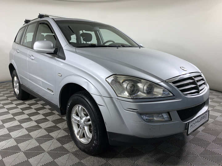 SsangYong Kyron 2, 2013 года, Автоматическая, Серебристый