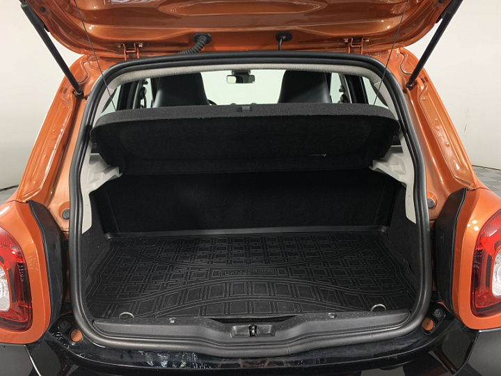 SMART Forfour 1, 2016 года, Робот, ЧЕРНЫЙ