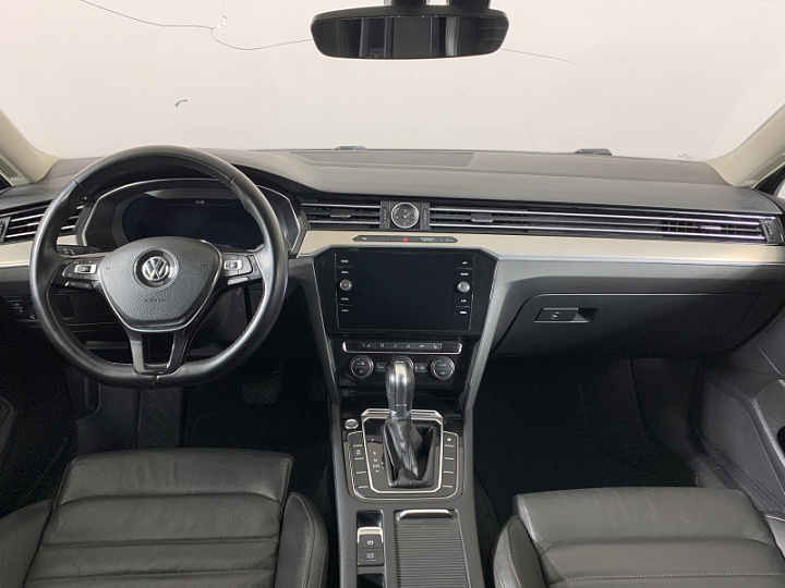 VOLKSWAGEN Passat 1.4, 2017 года, Робот, ЧЕРНЫЙ