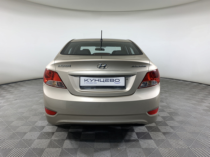 HYUNDAI Solaris 1.6, 2012 года, Автоматическая, Бежево-серый