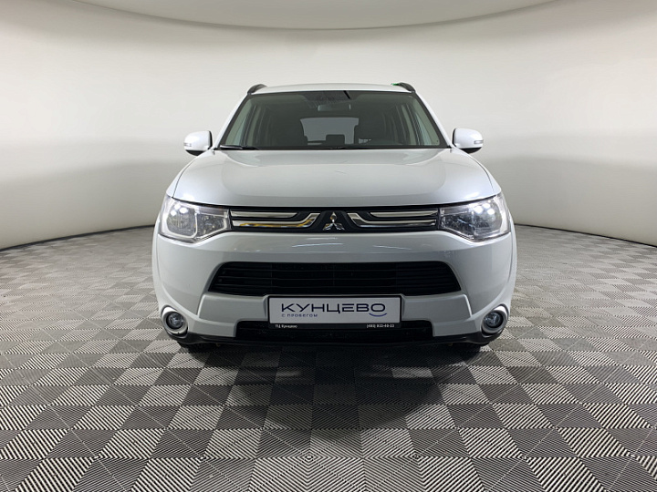 MITSUBISHI Outlander 2, 2013 года, Вариатор, БЕЛЫЙ