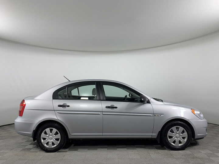 HYUNDAI Verna 1.4, 2007 года, Механика, Серебристый