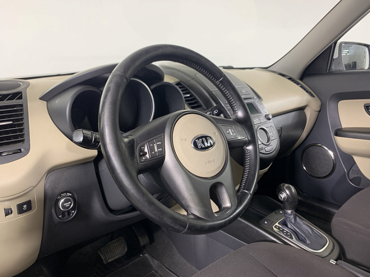 KIA Soul 1.6, 2013 года, Автоматическая, БЕЛЫЙ