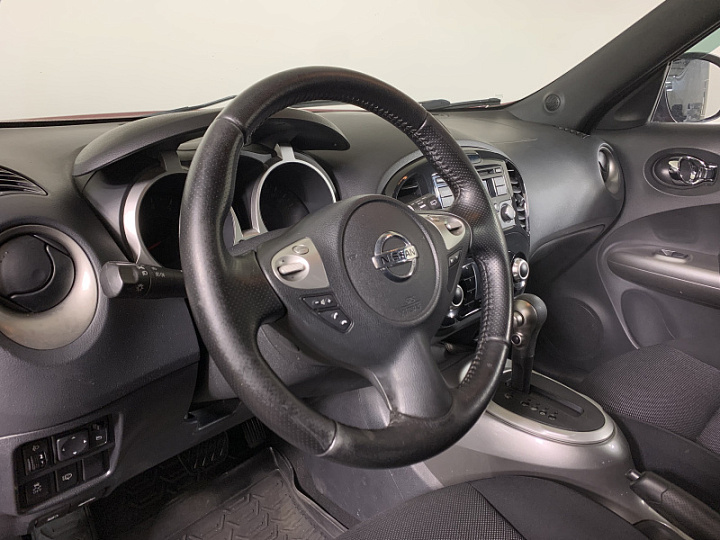 NISSAN Juke 1.6, 2012 года, Вариатор, КРАСНЫЙ