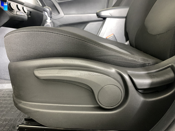 Hyundai Creta 1.6, 2020 года, Механика, Серый